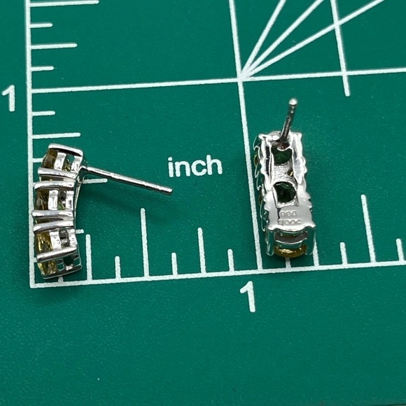 Sterling Silver 925 Yellow Gemstone Stud Earrings. 3 Gemstones Prong Set - Picture 11 of 11